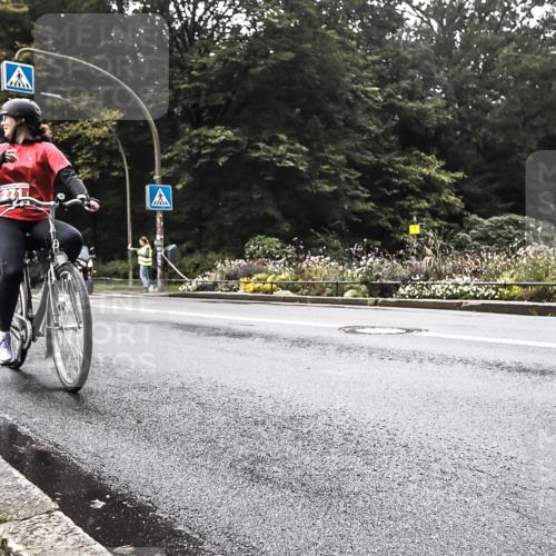 13.09.2026 - Stadtparktriathlon H.Heesch http://msf.ph/oto/10279684 13.09.2026 10:28:19 Radfahren 229, 273, 383, 434, 439 meine-sportfotos.de