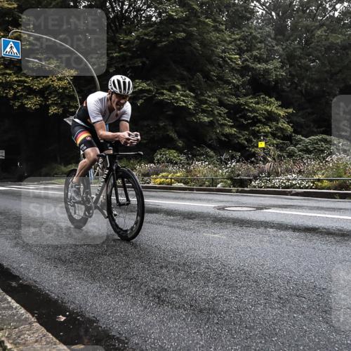 13.09.2026 - Stadtparktriathlon H.Heesch http://msf.ph/oto/10279686 13.09.2026 09:04:52 Radfahren 11, 12, 21, 86, 148 meine-sportfotos.de