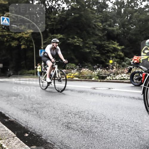 13.09.2026 - Stadtparktriathlon H.Heesch http://msf.ph/oto/10279693 13.09.2026 10:28:21 Radfahren 253, 270, 273, 383, 434 meine-sportfotos.de