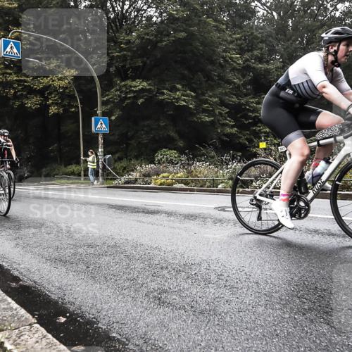 13.09.2026 - Stadtparktriathlon H.Heesch http://msf.ph/oto/10279696 13.09.2026 10:28:21 Radfahren 253, 270, 273, 383, 434 meine-sportfotos.de