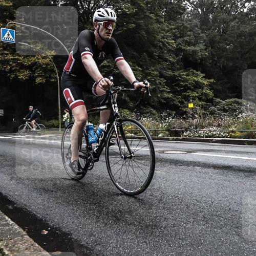 13.09.2026 - Stadtparktriathlon H.Heesch http://msf.ph/oto/10279708 13.09.2026 09:05:05 Radfahren 44, 59, 91 meine-sportfotos.de
