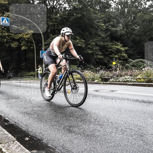 13.09.2026 - Stadtparktriathlon H.Heesch http://msf.ph/oto/10279719 13.09.2026 10:28:27 Radfahren 253, 270, 286, 346, 372, 406 meine-sportfotos.de