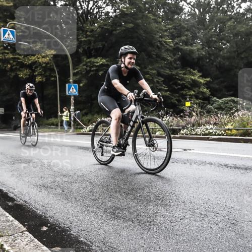 13.09.2026 - Stadtparktriathlon H.Heesch http://msf.ph/oto/10279725 13.09.2026 10:28:32 Radfahren 247, 267, 376, 378, 414 meine-sportfotos.de