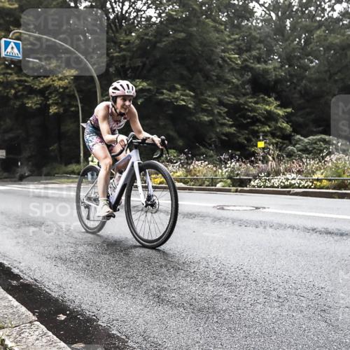 13.09.2026 - Stadtparktriathlon H.Heesch http://msf.ph/oto/10279743 13.09.2026 10:28:56 Radfahren 433 meine-sportfotos.de