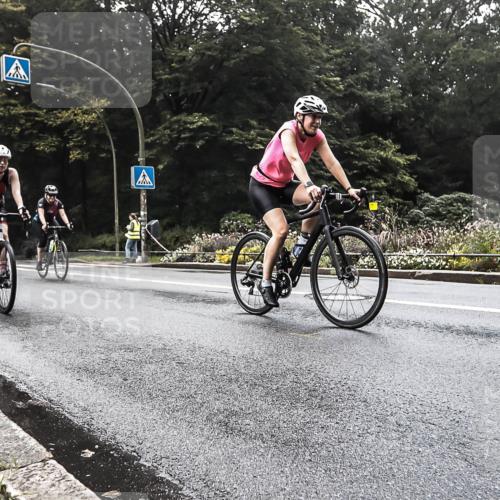 13.09.2026 - Stadtparktriathlon H.Heesch http://msf.ph/oto/10279751 13.09.2026 10:29:06 Radfahren 335, 354, 381, 429, 432, 452 meine-sportfotos.de