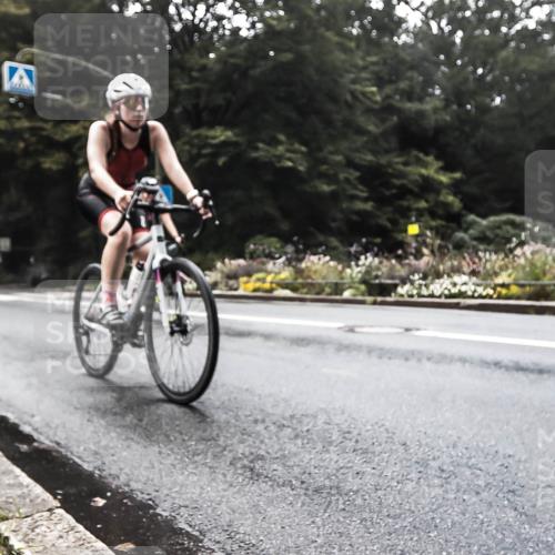 13.09.2026 - Stadtparktriathlon H.Heesch http://msf.ph/oto/10279754 13.09.2026 10:29:06 Radfahren 335, 354, 381, 429, 432, 452 meine-sportfotos.de