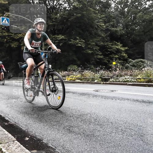 13.09.2026 - Stadtparktriathlon H.Heesch http://msf.ph/oto/10279774 13.09.2026 10:29:13 Radfahren 334, 344, 419, 420, 460 meine-sportfotos.de