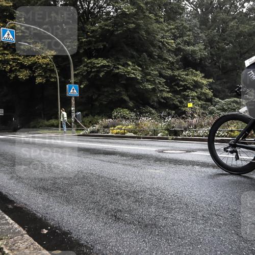 13.09.2026 - Stadtparktriathlon H.Heesch http://msf.ph/oto/10279785 13.09.2026 09:06:19 Radfahren 129, 138, 175 meine-sportfotos.de