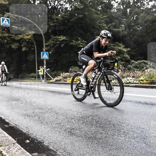 13.09.2026 - Stadtparktriathlon H.Heesch http://msf.ph/oto/10279786 13.09.2026 10:29:25 Radfahren 242, 380, 398, 450 meine-sportfotos.de