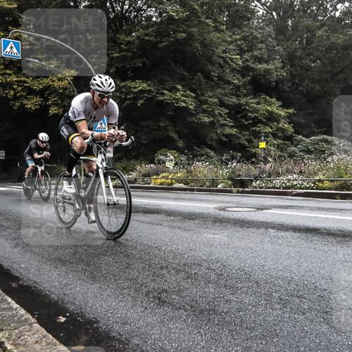 13.09.2026 - Stadtparktriathlon H.Heesch http://msf.ph/oto/10279804 13.09.2026 09:06:31 Radfahren 43, 61, 77, 92, 110 meine-sportfotos.de