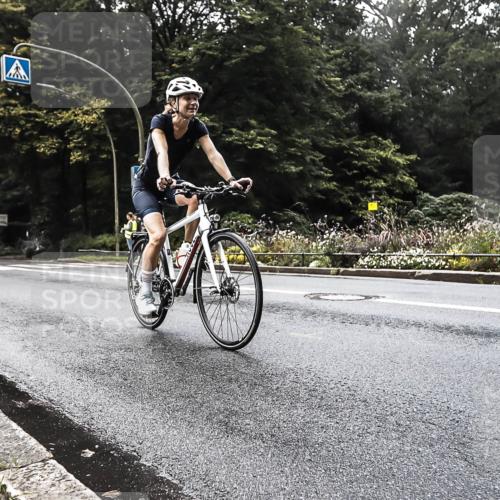 13.09.2026 - Stadtparktriathlon H.Heesch http://msf.ph/oto/10279807 13.09.2026 10:29:52 Radfahren 237, 353, 410, 462 meine-sportfotos.de