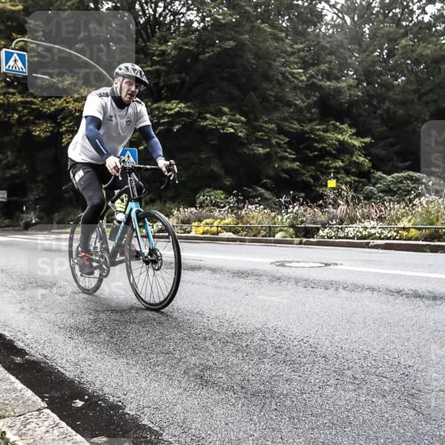 13.09.2026 - Stadtparktriathlon H.Heesch http://msf.ph/oto/10279816 13.09.2026 10:29:58 Radfahren 223, 237, 298 meine-sportfotos.de