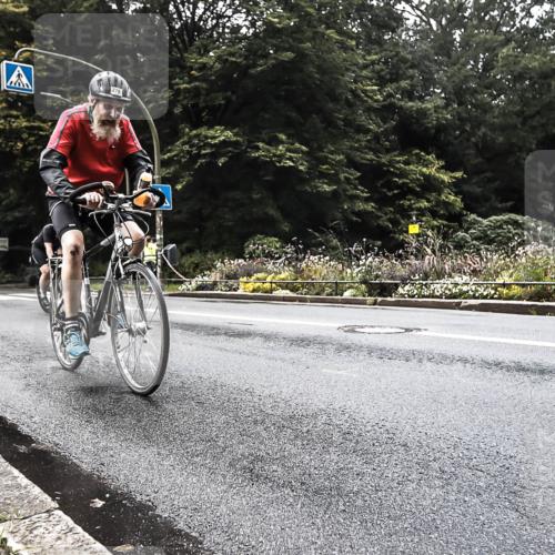 13.09.2026 - Stadtparktriathlon H.Heesch http://msf.ph/oto/10279830 13.09.2026 10:30:23 Radfahren 268, 276, 303, 464 meine-sportfotos.de
