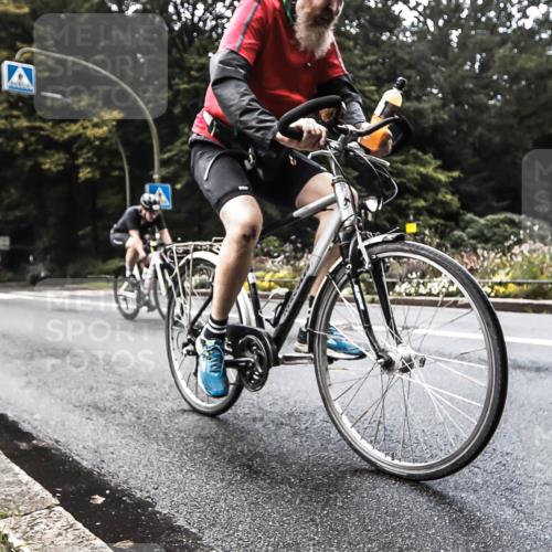 13.09.2026 - Stadtparktriathlon H.Heesch http://msf.ph/oto/10279834 13.09.2026 10:30:23 Radfahren 268, 276, 303, 464 meine-sportfotos.de