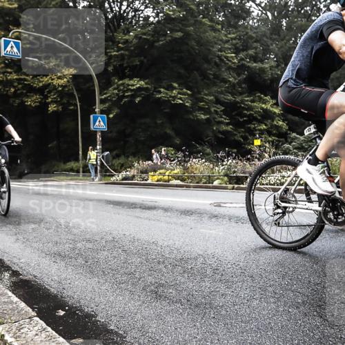 13.09.2026 - Stadtparktriathlon H.Heesch http://msf.ph/oto/10279861 13.09.2026 10:30:57 Radfahren 307, 357, 422, 428, 457 meine-sportfotos.de