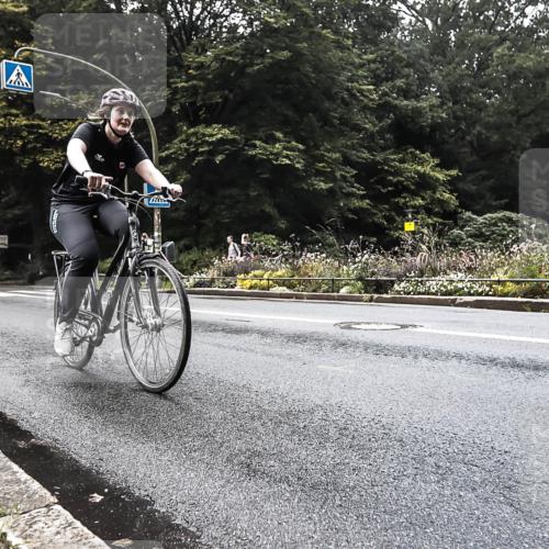 13.09.2026 - Stadtparktriathlon H.Heesch http://msf.ph/oto/10279863 13.09.2026 10:30:58 Radfahren 307, 357, 422, 428, 457 meine-sportfotos.de