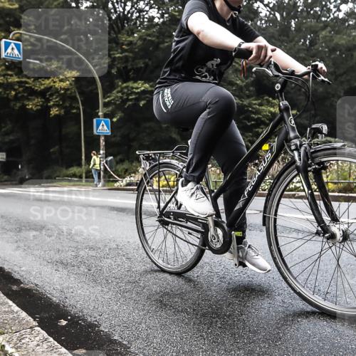 13.09.2026 - Stadtparktriathlon H.Heesch http://msf.ph/oto/10279866 13.09.2026 10:30:58 Radfahren 307, 357, 422, 428, 457 meine-sportfotos.de