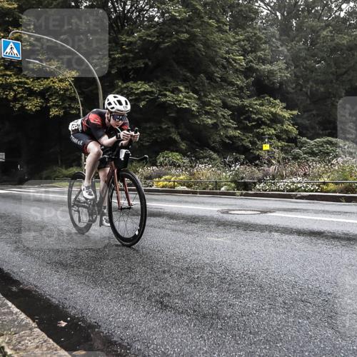 13.09.2026 - Stadtparktriathlon H.Heesch http://msf.ph/oto/10279877 13.09.2026 09:07:16 Radfahren 30, 133, 178 meine-sportfotos.de