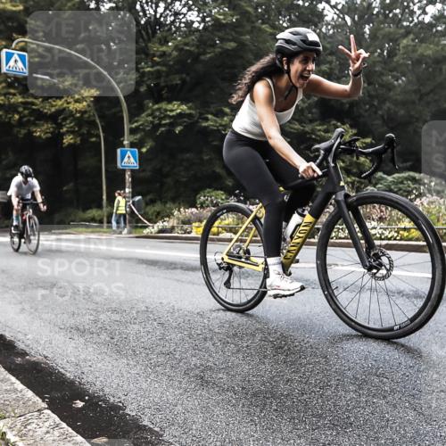 13.09.2026 - Stadtparktriathlon H.Heesch http://msf.ph/oto/10279878 13.09.2026 10:31:27 Radfahren 246, 319 meine-sportfotos.de
