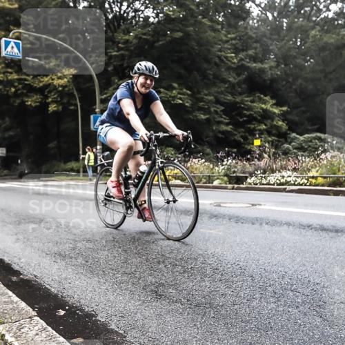 13.09.2026 - Stadtparktriathlon H.Heesch http://msf.ph/oto/10279886 13.09.2026 10:31:36 Radfahren 256, 297 meine-sportfotos.de