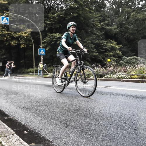 13.09.2026 - Stadtparktriathlon H.Heesch http://msf.ph/oto/10279900 13.09.2026 10:31:58 Radfahren 366, 407 meine-sportfotos.de
