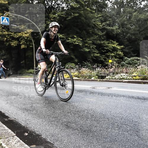 13.09.2026 - Stadtparktriathlon H.Heesch http://msf.ph/oto/10279906 13.09.2026 10:32:08 Radfahren 271, 371 meine-sportfotos.de