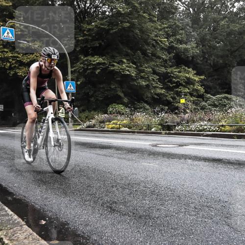 13.09.2026 - Stadtparktriathlon H.Heesch http://msf.ph/oto/10279911 13.09.2026 09:07:29 Radfahren 10, 20, 106, 198, 201 meine-sportfotos.de