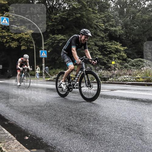 13.09.2026 - Stadtparktriathlon H.Heesch http://msf.ph/oto/10279927 13.09.2026 09:07:42 Radfahren 75, 88, 154, 177 meine-sportfotos.de
