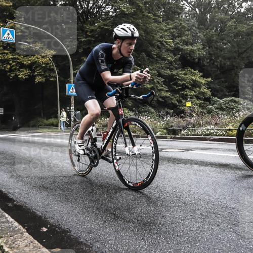 13.09.2026 - Stadtparktriathlon H.Heesch http://msf.ph/oto/10279951 13.09.2026 09:07:48 Radfahren 9, 89, 142, 177, 203 meine-sportfotos.de