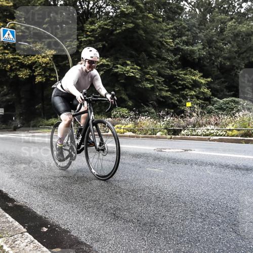 13.09.2026 - Stadtparktriathlon H.Heesch http://msf.ph/oto/10279965 13.09.2026 10:33:45 Radfahren 375, 403, 563 meine-sportfotos.de