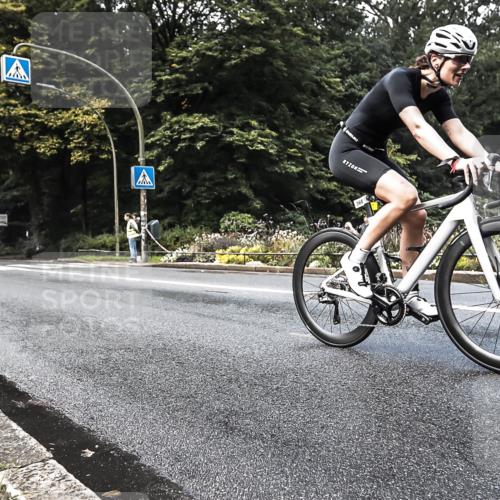 13.09.2026 - Stadtparktriathlon H.Heesch http://msf.ph/oto/10279969 13.09.2026 10:33:59 Radfahren 368 meine-sportfotos.de
