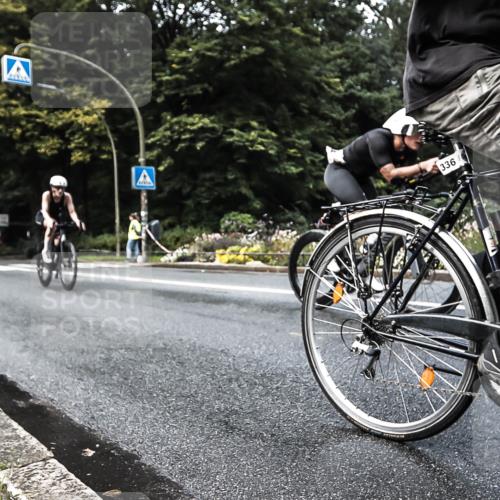 13.09.2026 - Stadtparktriathlon H.Heesch http://msf.ph/oto/10280005 13.09.2026 10:34:52 Radfahren 336, 402, 489 meine-sportfotos.de