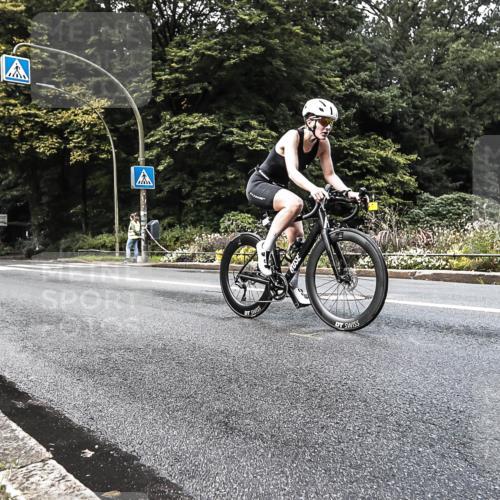13.09.2026 - Stadtparktriathlon H.Heesch http://msf.ph/oto/10280008 13.09.2026 10:34:52 Radfahren 336, 402, 489 meine-sportfotos.de