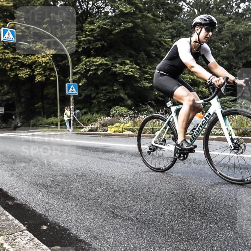 13.09.2026 - Stadtparktriathlon H.Heesch http://msf.ph/oto/10280011 13.09.2026 10:35:03 Radfahren 465 meine-sportfotos.de