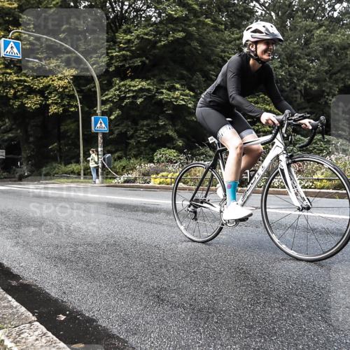 13.09.2026 - Stadtparktriathlon H.Heesch http://msf.ph/oto/10280015 13.09.2026 10:35:08 Radfahren 463 meine-sportfotos.de