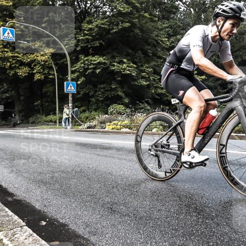 13.09.2026 - Stadtparktriathlon H.Heesch http://msf.ph/oto/10280018 13.09.2026 10:35:20 Radfahren 437, 513 meine-sportfotos.de