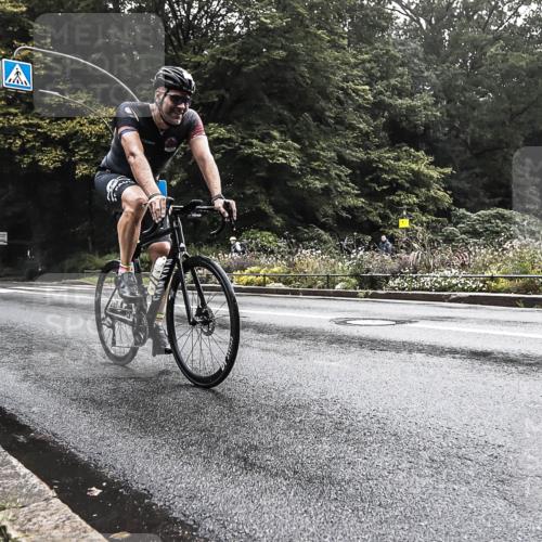 13.09.2026 - Stadtparktriathlon H.Heesch http://msf.ph/oto/10280019 13.09.2026 09:08:26 Radfahren 104, 117, 161 meine-sportfotos.de