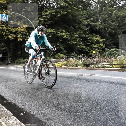 13.09.2026 - Stadtparktriathlon H.Heesch http://msf.ph/oto/10280027 13.09.2026 10:35:33 Radfahren 370, 412 meine-sportfotos.de