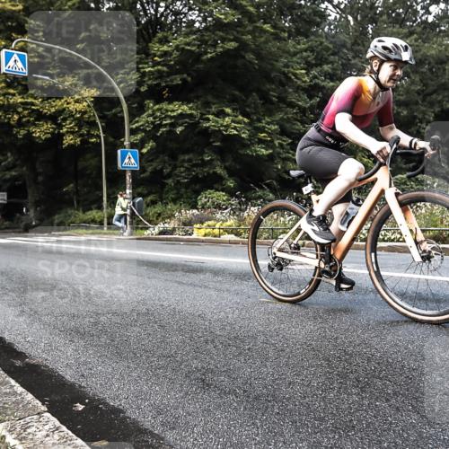 13.09.2026 - Stadtparktriathlon H.Heesch http://msf.ph/oto/10280030 13.09.2026 10:35:44 Radfahren 405 meine-sportfotos.de