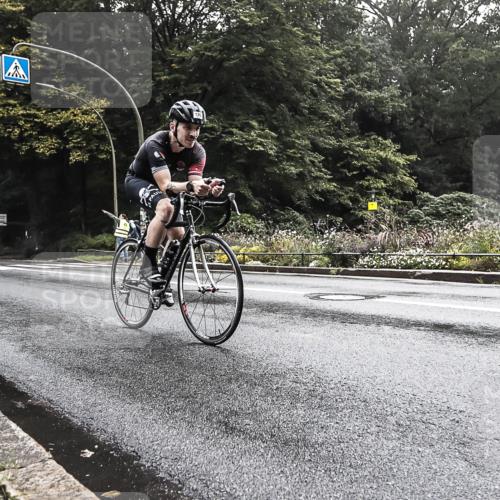 13.09.2026 - Stadtparktriathlon H.Heesch http://msf.ph/oto/10280031 13.09.2026 09:08:32 Radfahren 120, 128, 160 meine-sportfotos.de