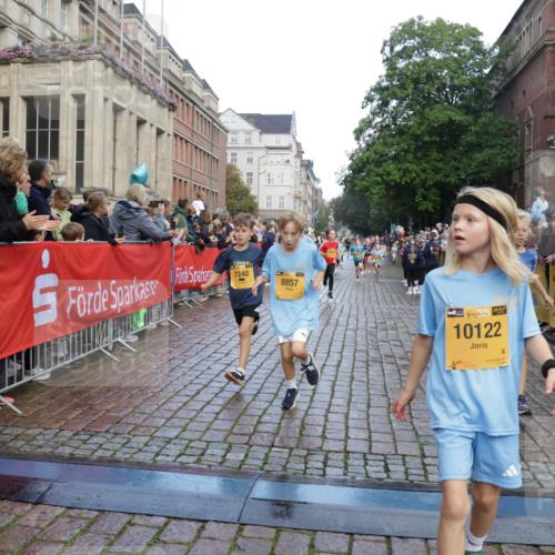 13.09.2026 - Kiel Lauf Yannick Fuchs http://msf.ph/oto/10280047 13.09.2026 08:53:13 Ziel 2985, 3316, 3419, 4060, 4756, 5342, 5436, 6103, 7085, 8018, 8510, 8541, 8601, 8819, 10390, 237, 1263, 1799, 2402, 2609, 4158, 4668, 5121, 5147, 5149, 5334, 5373, 5405, 6210, 6283, 6579, 7025, 7085, 7423, 7611, 7894, 8745, 10024, 10414, 10627, 10991, 11248, 11706, 12397, 12454, 12488, 347, 1159, 1919, 2016, 2570, 2614, 2743, 3210, 3328, 4291, 5177, 5284, 5344, 6846, 6894, 6979, 7170, 7240, 7635, 7875, 8095, 8857, 8947, 9410, 10122, 11455, 12168, 2613, 5075 meine-sportfotos.de