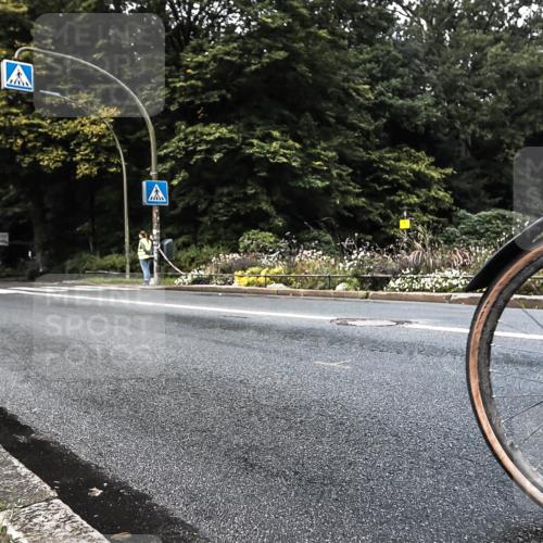 13.09.2026 - Stadtparktriathlon H.Heesch http://msf.ph/oto/10280054 13.09.2026 10:36:09 Radfahren 389, 430, 443, 454 meine-sportfotos.de