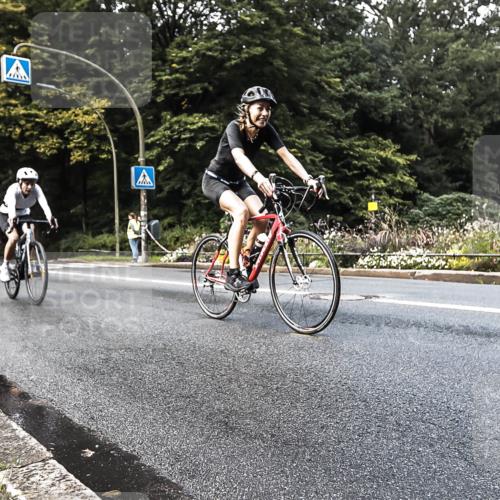 13.09.2026 - Stadtparktriathlon H.Heesch http://msf.ph/oto/10280058 13.09.2026 10:36:10 Radfahren 389, 430, 443, 454 meine-sportfotos.de