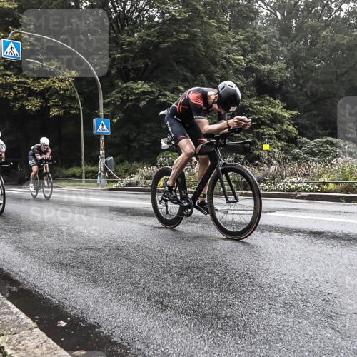 13.09.2026 - Stadtparktriathlon H.Heesch http://msf.ph/oto/10280066 13.09.2026 09:09:04 Radfahren 42, 57, 71, 162, 168, 208 meine-sportfotos.de