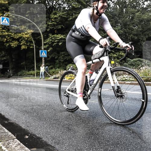 13.09.2026 - Stadtparktriathlon H.Heesch http://msf.ph/oto/10280068 13.09.2026 10:36:25 Radfahren 383 meine-sportfotos.de