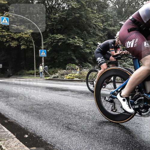 13.09.2026 - Stadtparktriathlon H.Heesch http://msf.ph/oto/10280071 13.09.2026 09:09:04 Radfahren 42, 57, 71, 162, 168, 208 meine-sportfotos.de