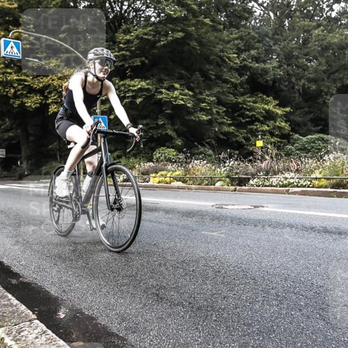 13.09.2026 - Stadtparktriathlon H.Heesch http://msf.ph/oto/10280080 13.09.2026 10:36:37 Radfahren 347, 361, 479 meine-sportfotos.de