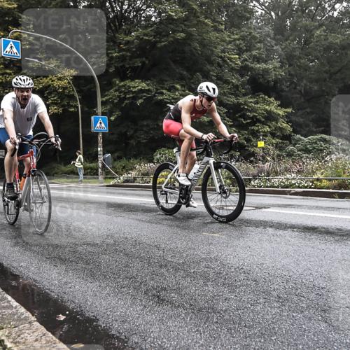 13.09.2026 - Stadtparktriathlon H.Heesch http://msf.ph/oto/10280116 13.09.2026 09:09:40 Radfahren 3, 95, 113, 146, 165 meine-sportfotos.de