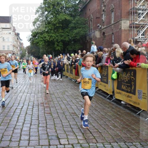 13.09.2026 - Kiel Lauf Yannick Fuchs http://msf.ph/oto/10280123 13.09.2026 08:53:18 Ziel 1919, 2743, 2985, 3316, 3419, 4060, 4291, 5284, 5342, 5436, 6103, 7170, 7875, 8095, 8541, 8601, 8819, 10390, 12168, 237, 1263, 2402, 2609, 4158, 4668, 4756, 5147, 5149, 5334, 5342, 5373, 5405, 6210, 6283, 6579, 7025, 7085, 7423, 7611, 8018, 8510, 8601, 10024, 10414, 10627, 10991, 11248, 11706, 12397, 12454, 12488, 347, 888, 1159, 2016, 2570, 2614, 3210, 3328, 5177, 5344, 5455, 6004, 6846, 6894, 6979, 7240, 7635, 8525, 8857, 8947, 9410, 10122, 11455, 2613 meine-sportfotos.de