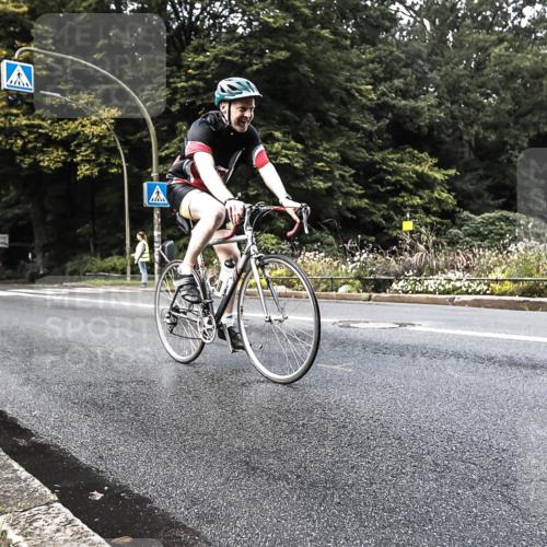13.09.2026 - Stadtparktriathlon H.Heesch http://msf.ph/oto/10280124 13.09.2026 10:37:15 Radfahren 354, 385, 398, 406, 536, 568 meine-sportfotos.de